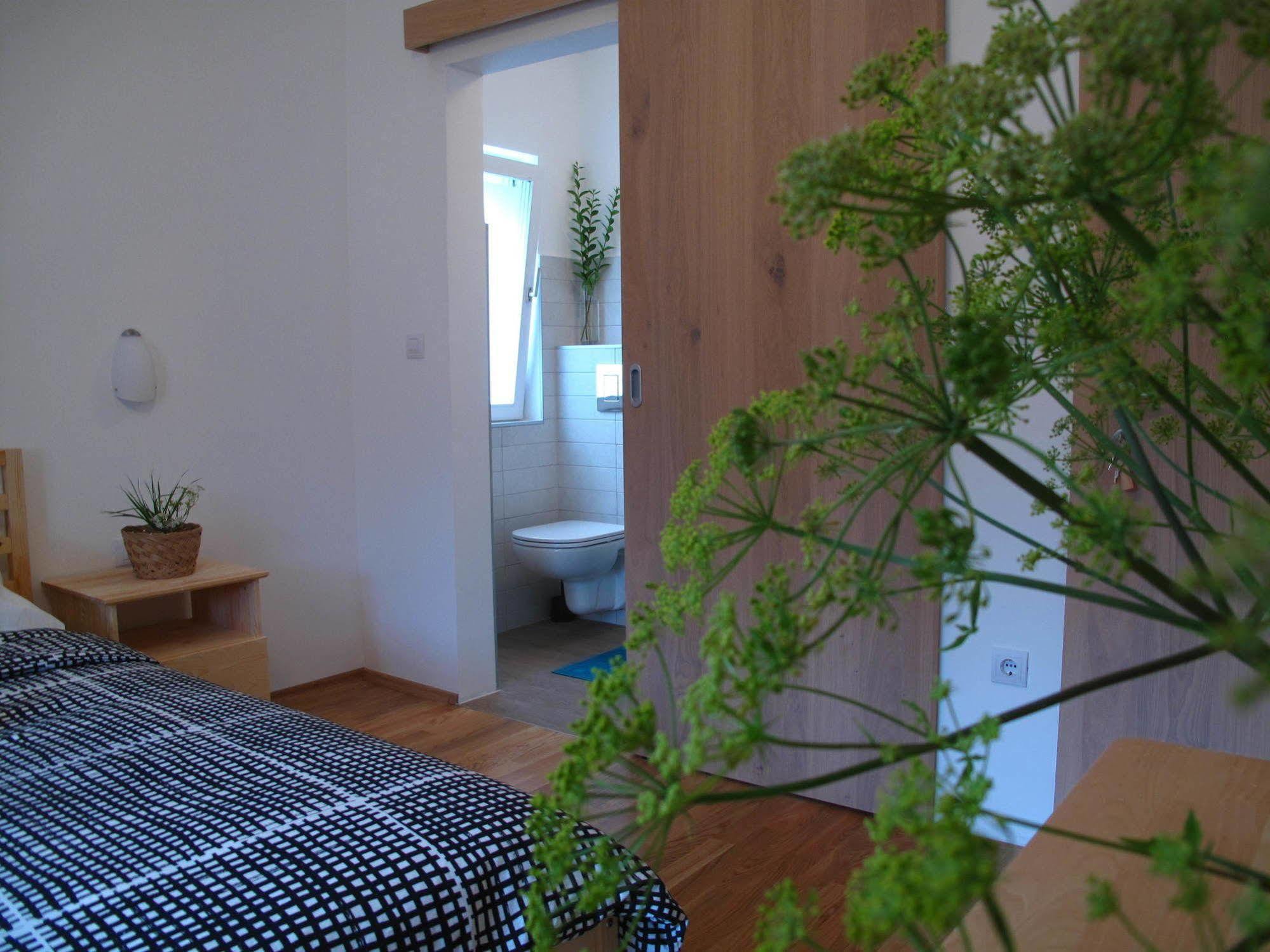 Plitvička Jezera Guesthouse Bor Plitvice Lakes מראה חיצוני תמונה
